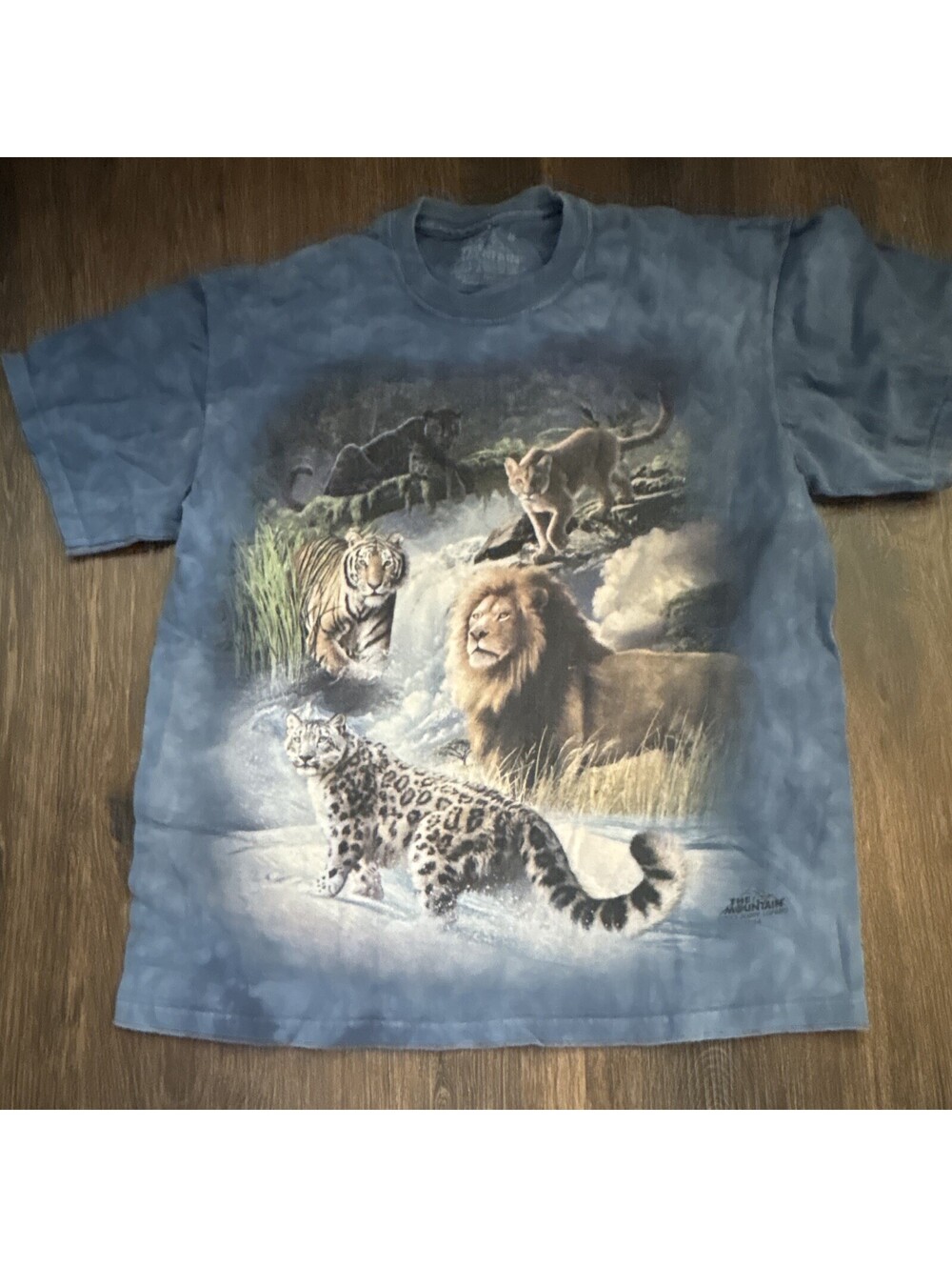 The Mountain Blue Tie Dye Big Cats Graphic Crew Neck T-Shirt Men's medium